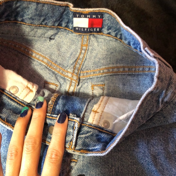 Tommy Hilfiger shorts - Picture 3 of 4